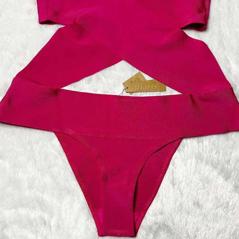 NWT Skims Knit Swim Monokini in Magenta Women’s 3X